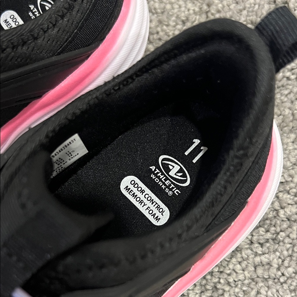 Athletic Works kids size 11 sneakers - Picture 2 of 9